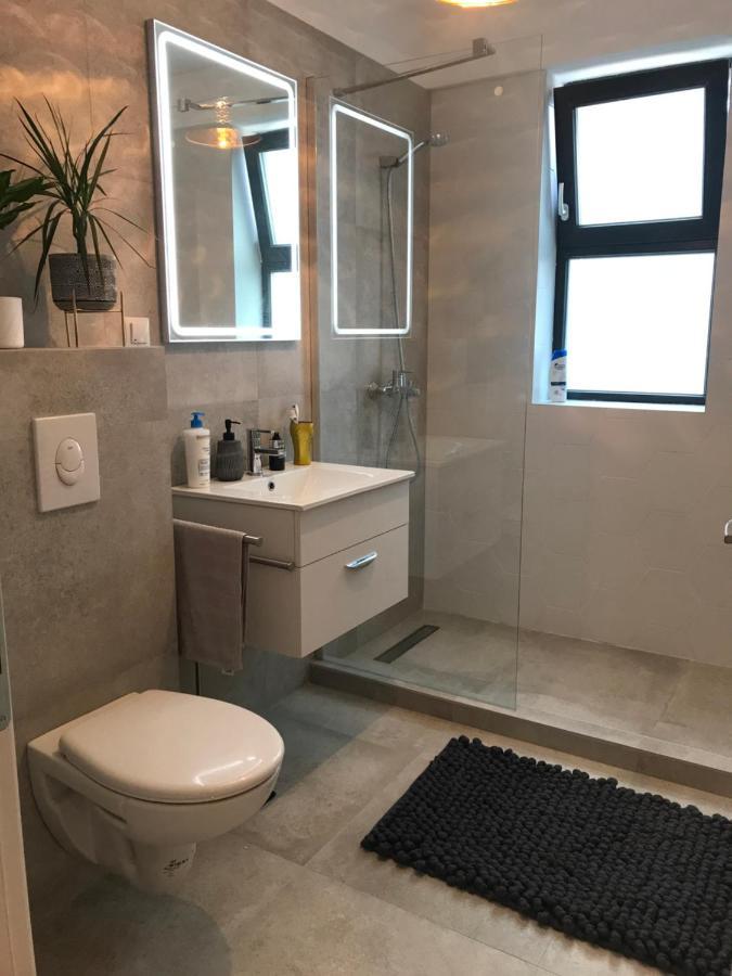 The Home - Airport & Therme Friendly Tunarii Екстериор снимка